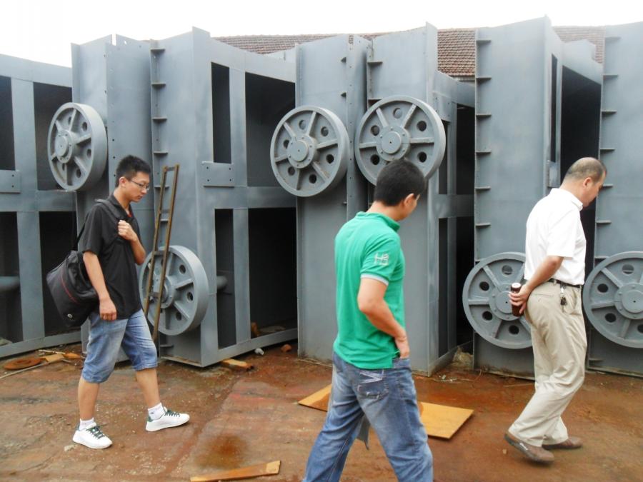 驗收閘門及啟閉機(jī)